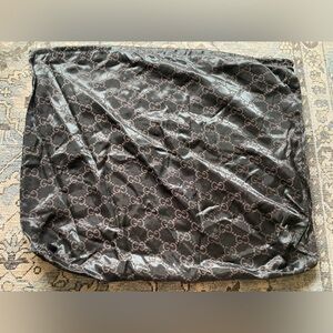 Gucci dust bag